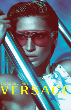 Veja nova imagem de Gisele Bündchen para a <i>Versace</i>