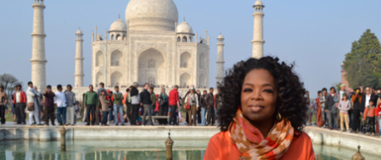 Oprah Winfrey visita o Taj Mahal