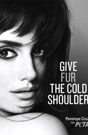 Penélope Cruz posa contra o uso de pele animal