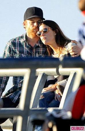 Michael C. Hall e Jennifer Carpenter são clicados juntos