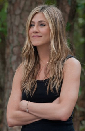 Jennifer Aniston pediu para cortar cena em que aparece <I>topless</i>