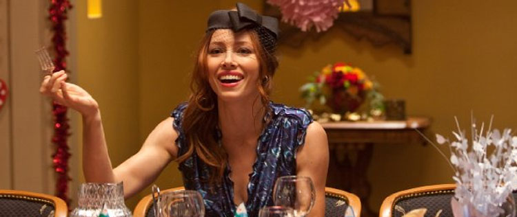 Saiba quem é cotado para fazer o vestido de noiva de Jessica Biel
