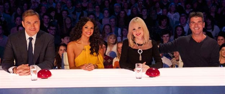 Simon Cowell elogia jurada de <i>Britain s Got Talent</i>