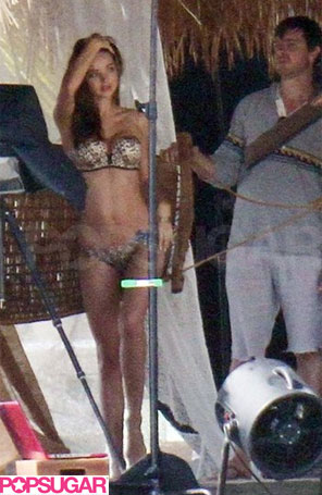 Miranda Kerr posa de <i>lingerie</i> em Miami