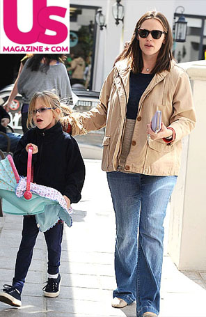 Depois de dar a luz, Jennifer Garner sai com filha mais velha