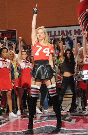 Atriz de <i>Glee</i> teria rido de escândalo com fotos nuas