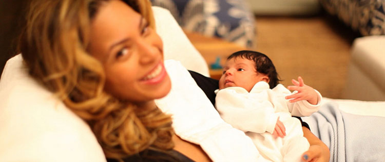 Filha de Beyoncé se parece mais com o pai