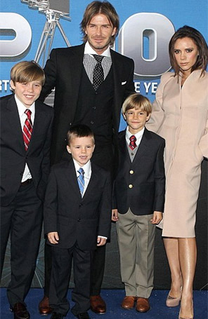 Filho de David e Victoria Beckham têm aulas de balé