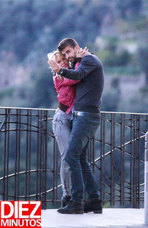 Shakira e Piqué comemoram aniversário de namoro na Itália
