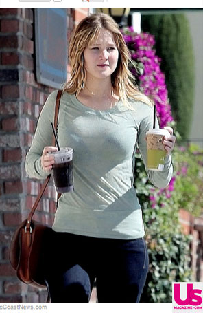 Jennifer Lawrence é fotografada sem maquiagem