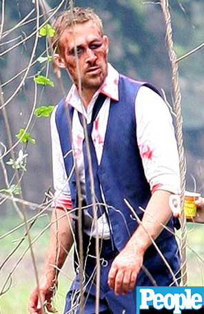 Ryan Gosling é fotografado ensanguentado e machucado