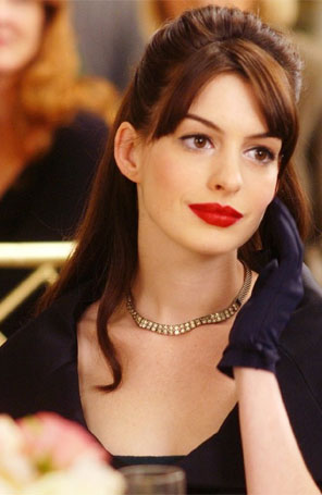 Anne Hathaway consome 500 calorias por dia para emagrecer