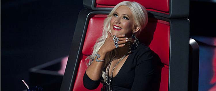 Namorado de Christina Aguilera ama as curvas da cantora