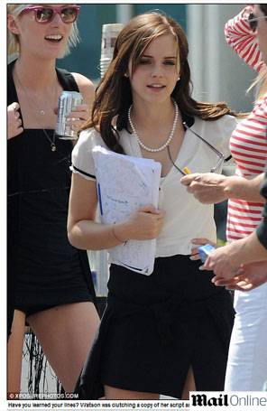 Emma Watson filma em prisão onde Lindsay Lohan e Paris Hilton cumpriram pena