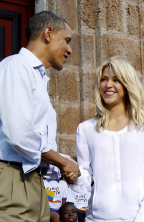 Shakira encontra Barack Obama em evento na Colômbia