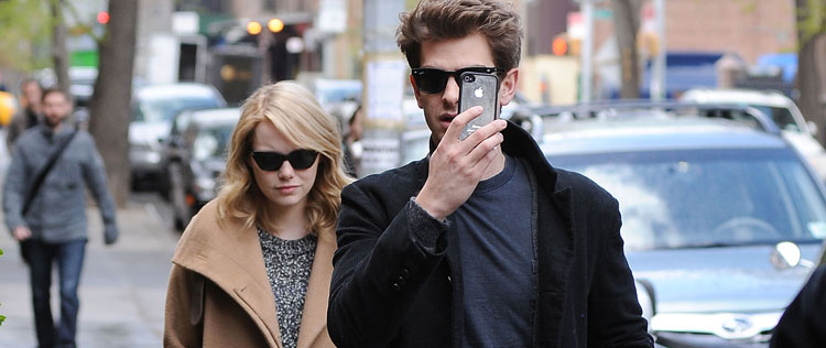Andrew Garfield fotografa os <i>paparazzi</i>