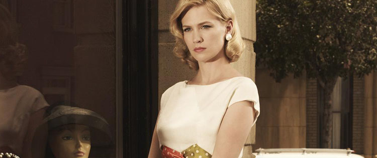 January Jones se inscreve como coadjuvante no <i>Emmy</i>