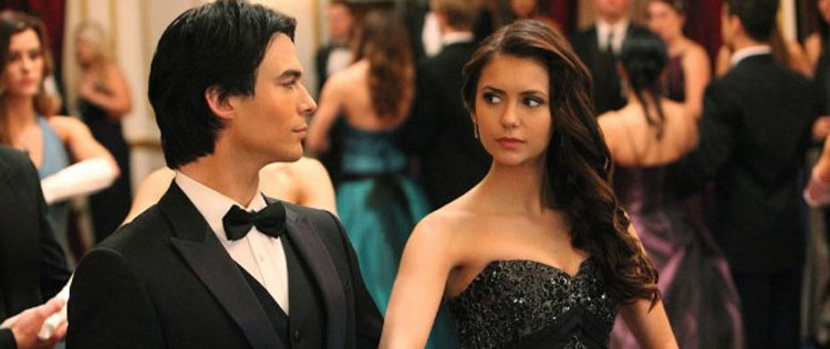 Ian Somerhalder e Nina Dobrev evitam carinhos em público