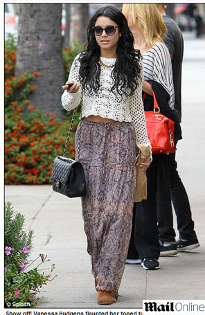 Vanessa Hudgens aposta em estilo <i>hippie</i>
