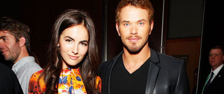Kellan Lutz posa com Camilla Belle