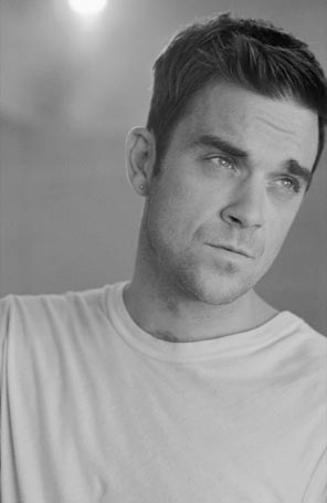 Robbie Williams vai se apresentar no Jubileu de Diamante da rainha Elizabeth