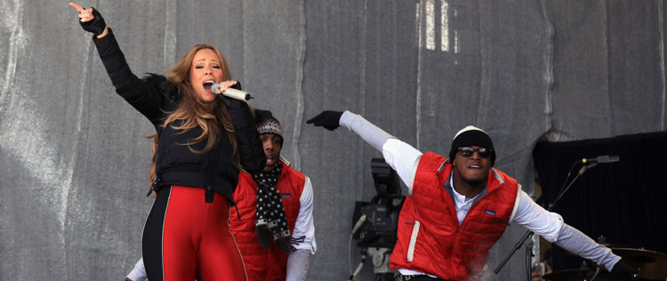 Mariah Carey se apresenta na Áustria no primeiro aniversário dos seus gêmeos