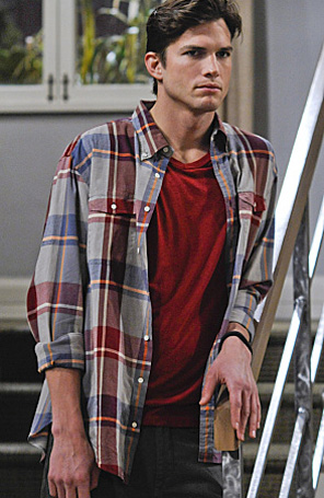 <i>Two and a Half Men</i> perde produtor executivo