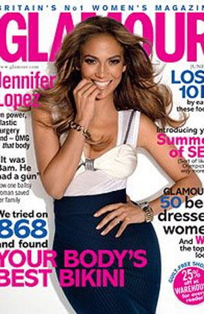 Com de decotão, Jennifer Lopez posa para capa de revista