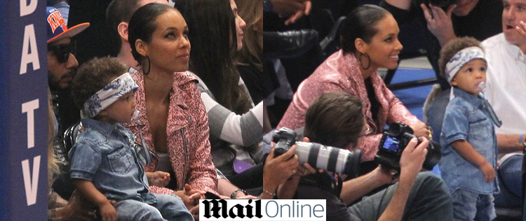 Alicia Keys leva filho a jogo de basquete