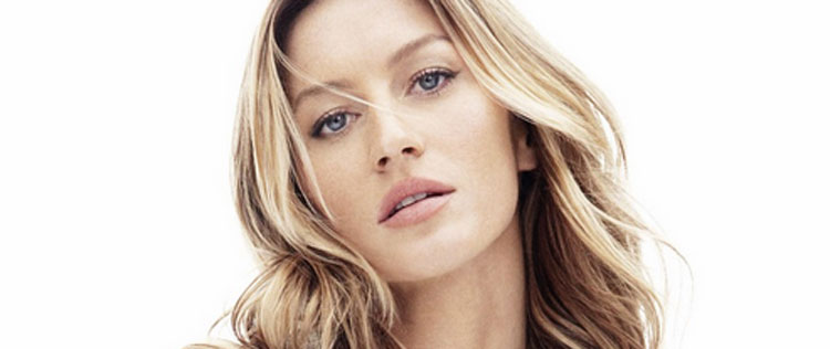 Gisele Bündchen participa de inauguração em São Paulo