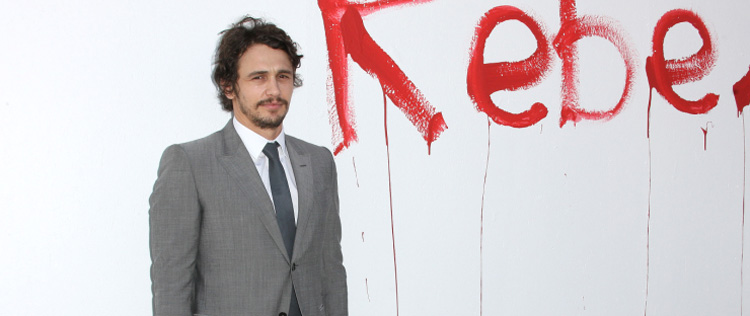 James Franco promove exposição