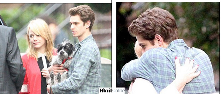 Andrew Garfield se despede da mãe de Emma Stone com abraço