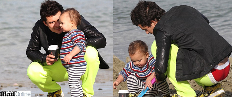 Orlando Bloom mostra a cueca ao brincar com o filho