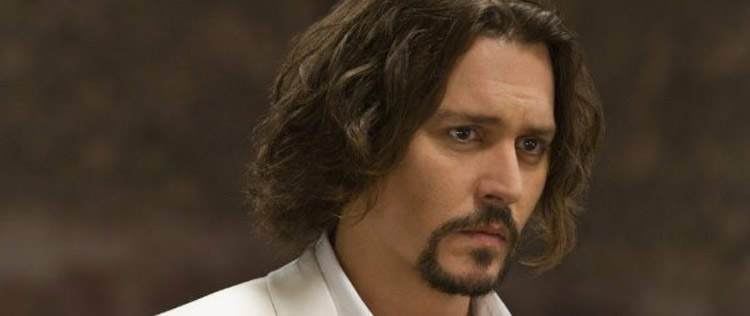 Johnny Depp é adotado por índios Comanche