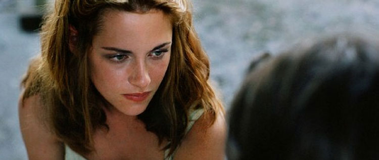 Kristen Stewart diz que <i>quis fazer</i> cena <i>topless</i>