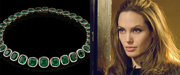 Joias de Angelina Jolie serão expostas para venda
