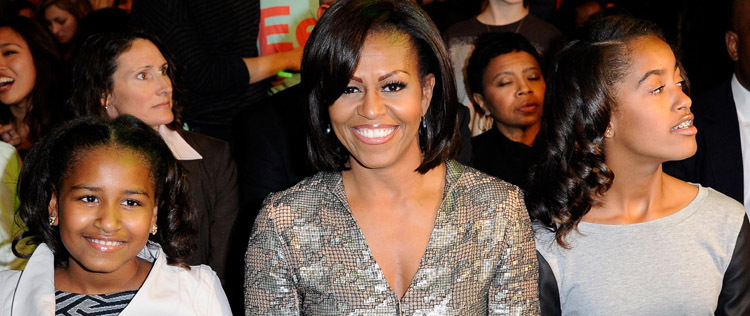 Michelle Obama leva as filhas a <i>show</i> de Beyoncé