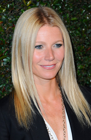 <i>Você pode enfrentar a depressão pós-parto</i>, diz Gwyneth Paltrow