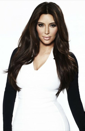 Kim Kardashian confessa que divórcio foi <i>esgotante e muito difícil</i>