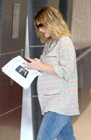Drew Barrymore organiza detalhes do casamento