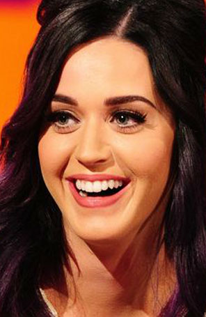 Katy Perry recusa convite para ser jurada de <i>X Factor UK</i>
