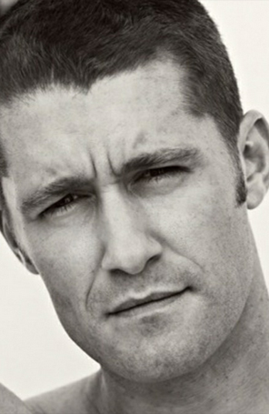 Matthew Morrison corta cabelo em férias de <i>Glee</i>