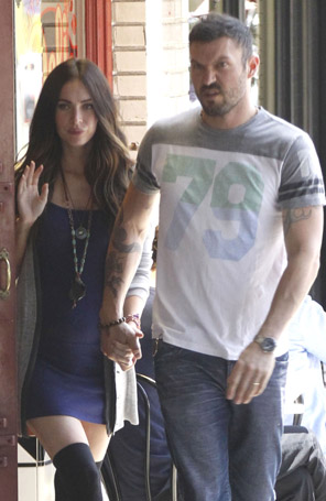 Megan Fox exibe barriguinha suspeita