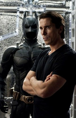 Christian Bale diz que vai sentir falta da roupa de <i>Batman</i>