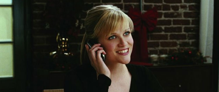 Reese Witherspoon assume gravidez e diz que se sente <i>redonda</i>