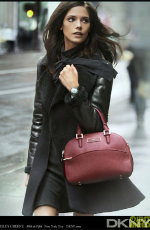 Ashley Greene aparece em nova imagem da <i>DKNY</i>