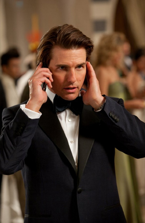 Tom Cruise fala com Suri ao telefone várias vezes ao dia