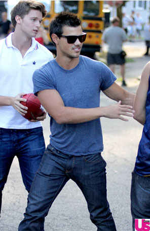 Taylor Lautner grava cenas de novo longa-metragem