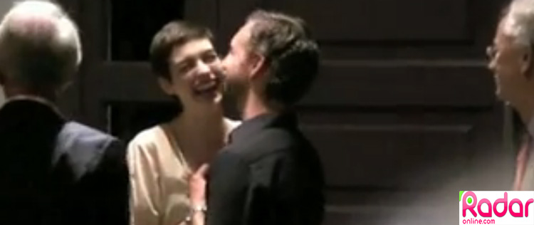 Anne Hathaway está grávida, diz <i>site</i>