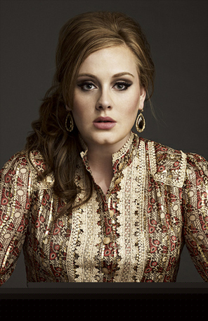 Adele diz que <i>tirou a sorte grande</i> com gravidez